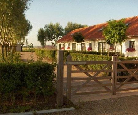 B&B Knotwilgenhoeve นอคเคอ-เฮสท์ ภายนอก รูปภาพ