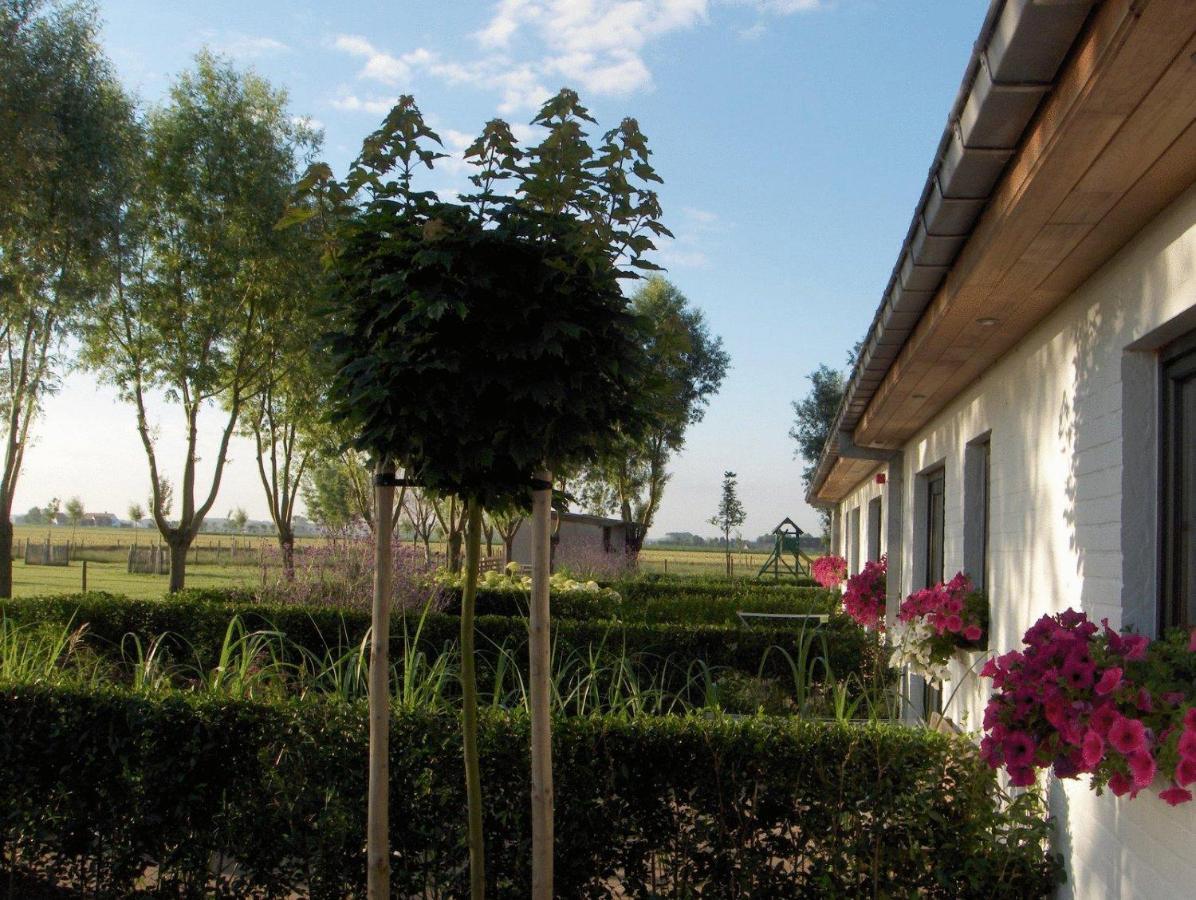 B&B Knotwilgenhoeve นอคเคอ-เฮสท์ ภายนอก รูปภาพ