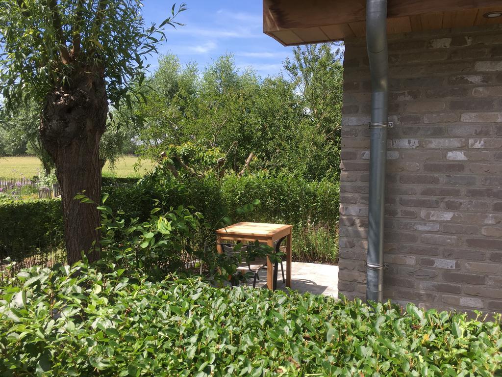 B&B Knotwilgenhoeve นอคเคอ-เฮสท์ ภายนอก รูปภาพ